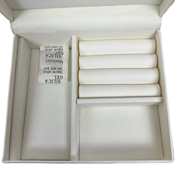 Rosewood Jewelry Box Made By Nobel Measures 6x5x2.75” Ivory Compartment Clean! - Picture 4 of 10